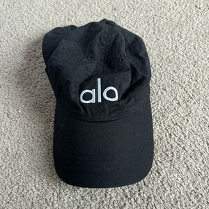 Black and white alo hat